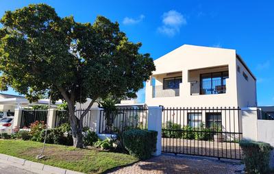 House For Sale in Flamingo Vlei, Cape Town