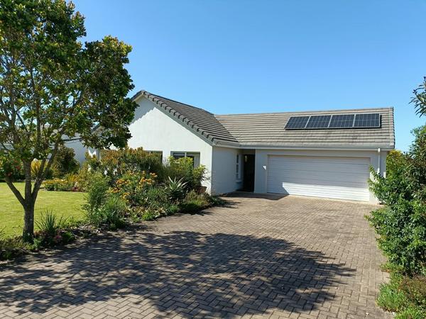 House For Sale in Groenkloof Retirement Village, George